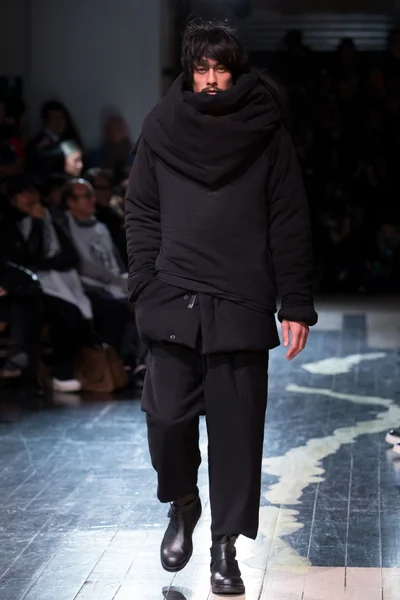 Look 1